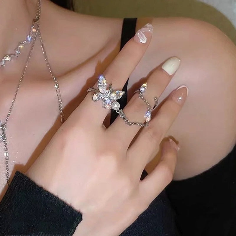 Vintage Punk Butterfly Tassel Chain Ring With Bracelet Link Wrist Chain Finger Rings For Women Flower Pearl Zircon Ring Jewelry
