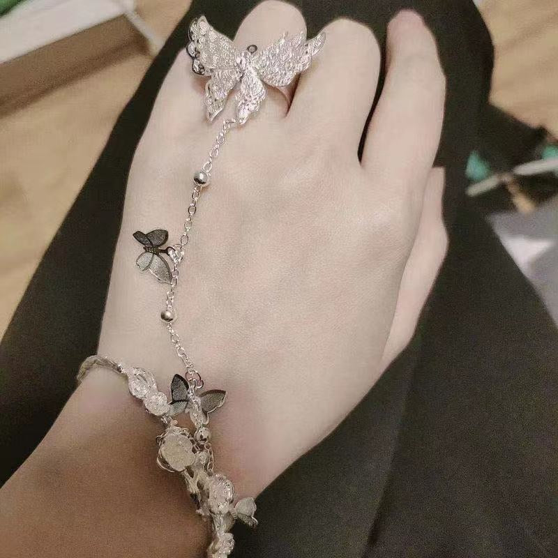 Vintage Punk Butterfly Tassel Chain Ring With Bracelet Link Wrist Chain Finger Rings For Women Flower Pearl Zircon Ring Jewelry