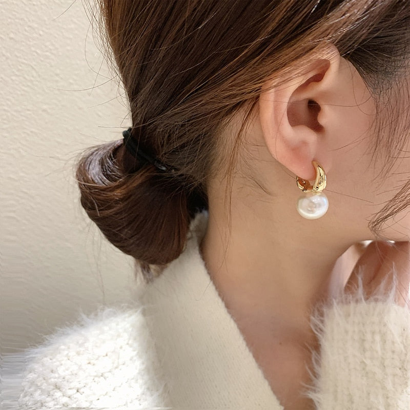 New Simple Celebrity Style Gold Color Pearl Drop Earrings For Woman Korean Fashion Jewelry Wedding Girl's Sweet Accessories