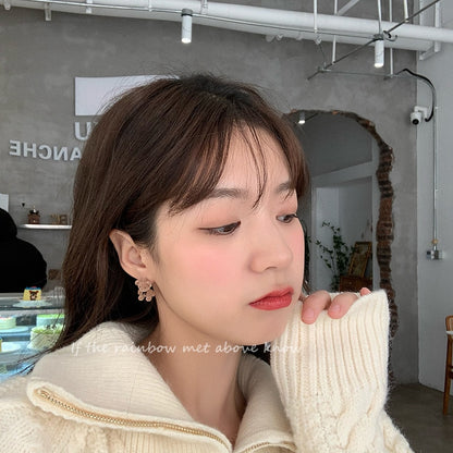 New Korean Kawaii Funny Plush Small Stud Earrings Cute Bow Bear Statement Dainty Earring Fashion Jewelry Brincos Wholesale