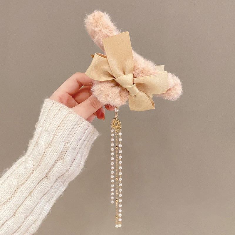 New Elegant Claw Clips Temperament Grab Butterfly Metal Hair Accessories Headdress Hairpin Back Plush Tassel Shark Clip