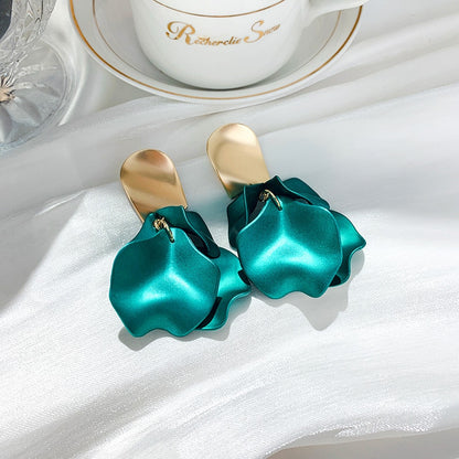 New Arrival Vintage Women Dangle Earrings Rose Petal Long Tassel Earrings Female Korean Jewelry Red Earrings