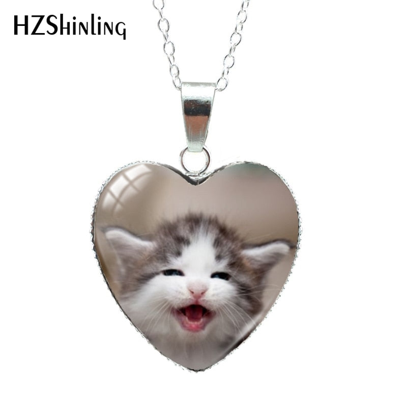 Cartoon Cats Patten Heart Shaped Glass Dome Necklace Fashion Cute Animal Handmade Crafts Jewelry