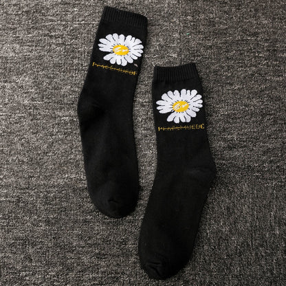 Women Korea Funny Socks Long Socks Black Cool Socks Harajuku Hip Hop Cotton Skateboard Socks Men New Trend Daisy Socks Men