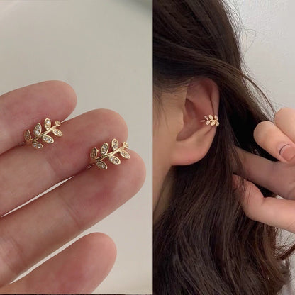 1pcs Simple Flower Shape Zircon Ear Cuff for Women Charming Crystal Clip on Earrings Earcuff Without Piercing  Fashion Jewelry