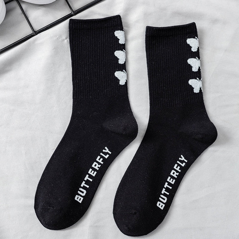 Women Korea Funny Socks Long Socks Black Cool Socks Harajuku Hip Hop Cotton Skateboard Socks Men New Trend Daisy Socks Men