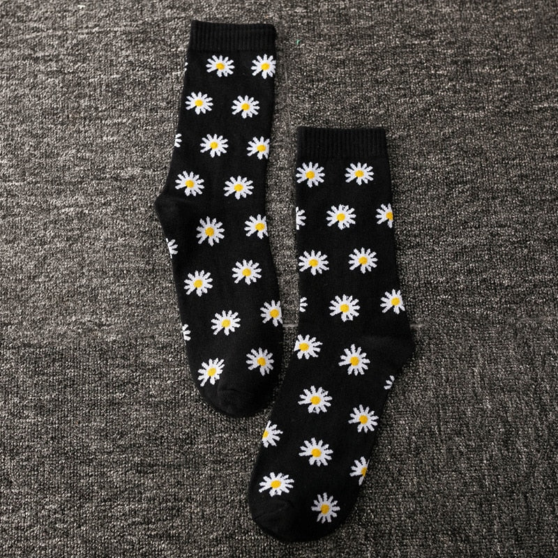 Women Korea Funny Socks Long Socks Black Cool Socks Harajuku Hip Hop Cotton Skateboard Socks Men New Trend Daisy Socks Men