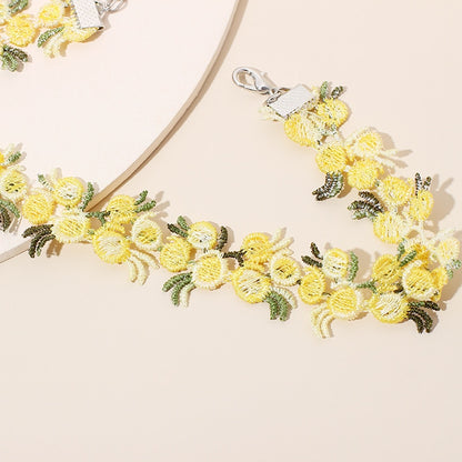 Sweet Flowers Lace Necklace Choker for Women Girls Good Quality Embroidery Fashion Romantic Design Accessory Ins