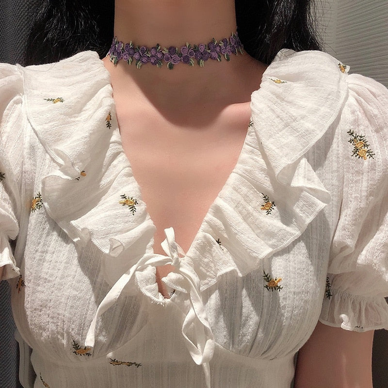 Sweet Flowers Lace Necklace Choker for Women Girls Good Quality Embroidery Fashion Romantic Design Accessory Ins