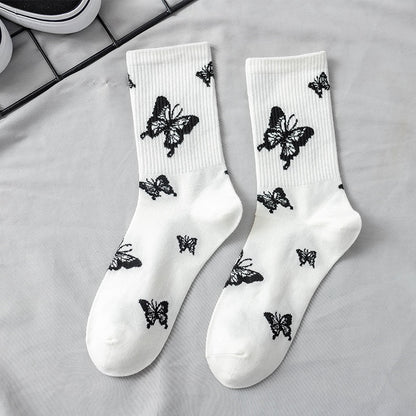 Women Korea Funny Socks Long Socks Black Cool Socks Harajuku Hip Hop Cotton Skateboard Socks Men New Trend Daisy Socks Men
