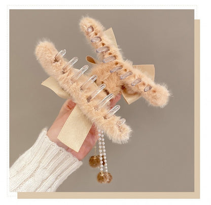 New Elegant Claw Clips Temperament Grab Butterfly Metal Hair Accessories Headdress Hairpin Back Plush Tassel Shark Clip