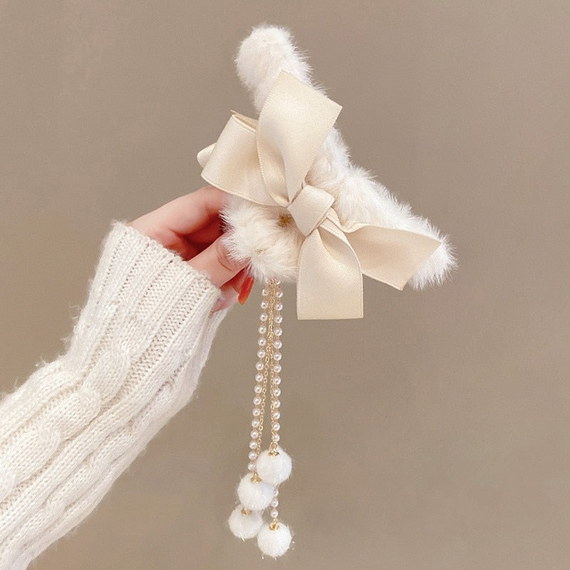 New Elegant Claw Clips Temperament Grab Butterfly Metal Hair Accessories Headdress Hairpin Back Plush Tassel Shark Clip
