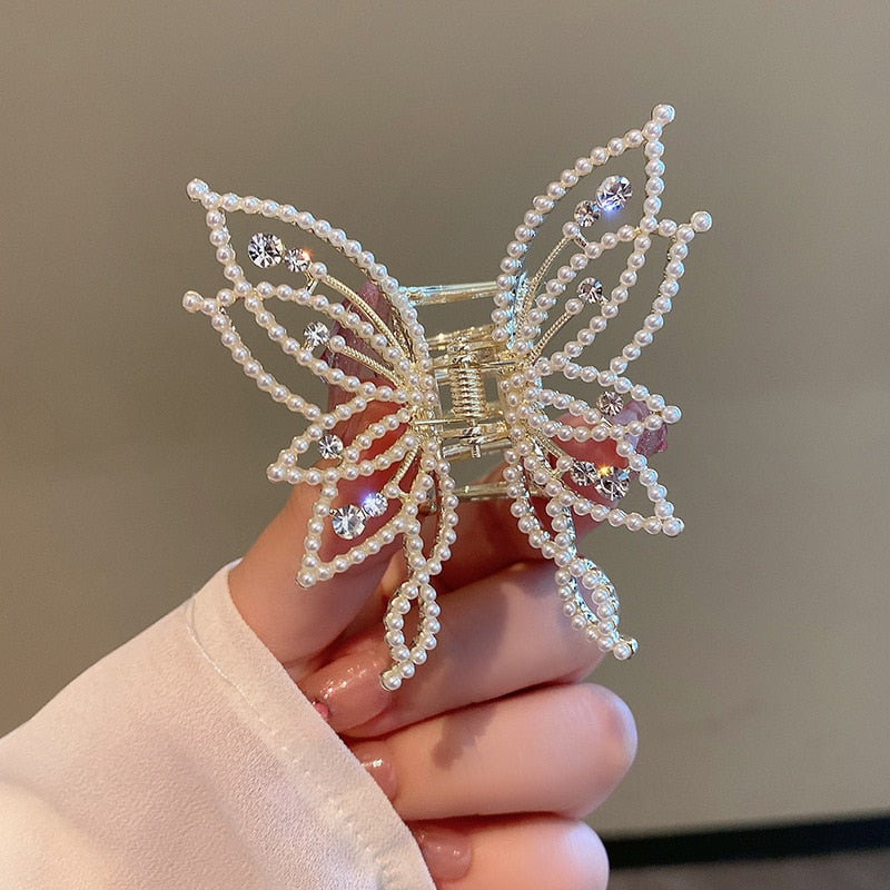 New Female Butterfly Pearl Tassel Hair Claw Rhinestone Clip Korean Simple Shark Ponytail Crab Clip Girls Hair Accessories