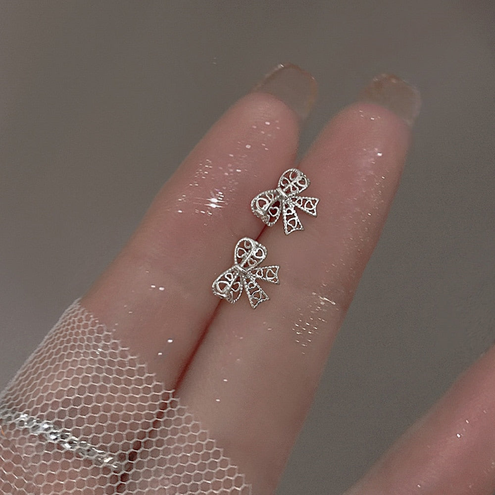 Fashion Astronaut Star Moon Stud Earrings Women Silver Color Zircon Asymmetric Lovely Mini Ear Pierced Studs Party Jewelry Gifts