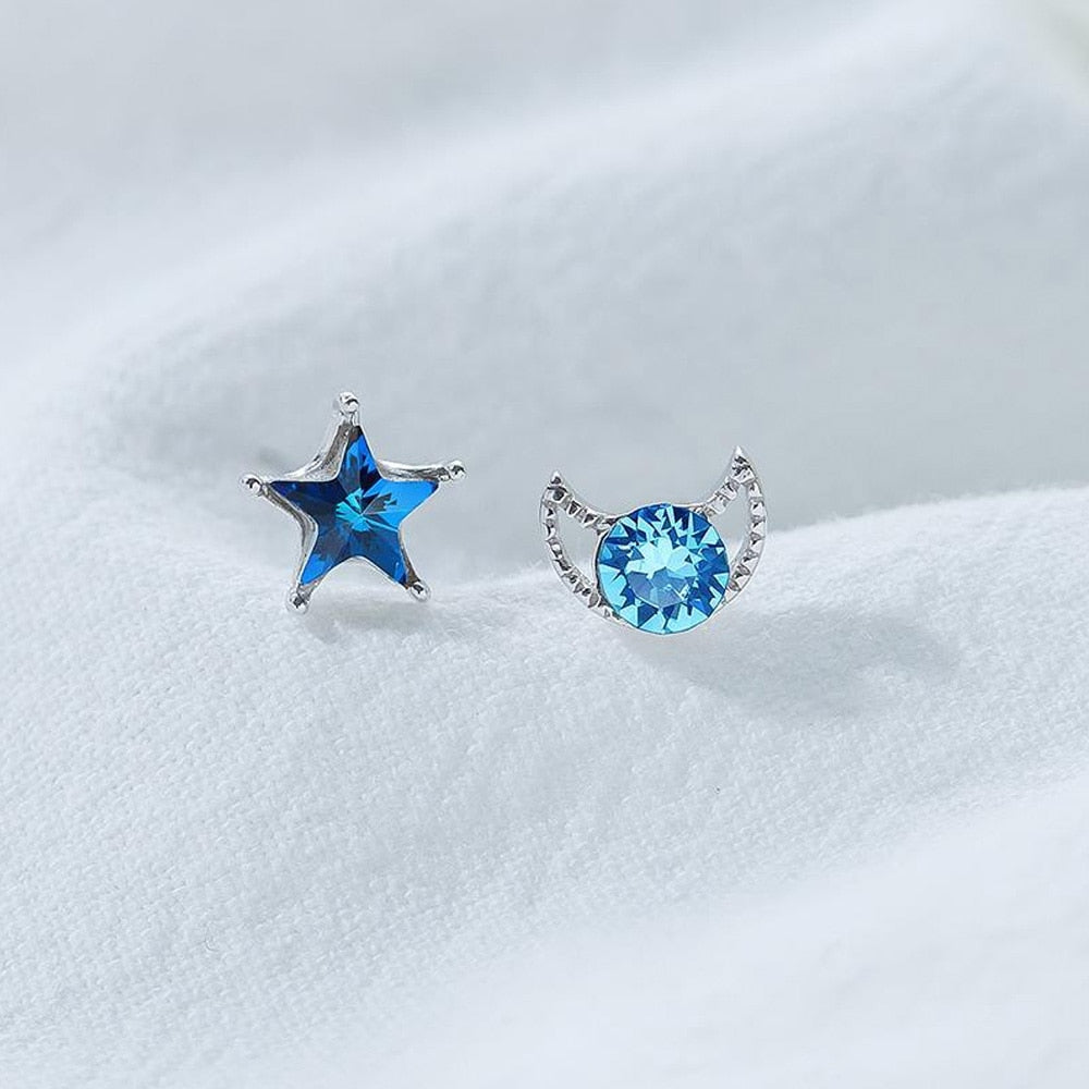 Fashion Astronaut Star Moon Stud Earrings Women Silver Color Zircon Asymmetric Lovely Mini Ear Pierced Studs Party Jewelry Gifts