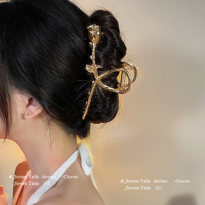 New Korean Vintage Flowers Large Metal Hair Claw Clip Ponytail Women Butterfly Shark Alloy Hair Claw Barrette Hair Accessories