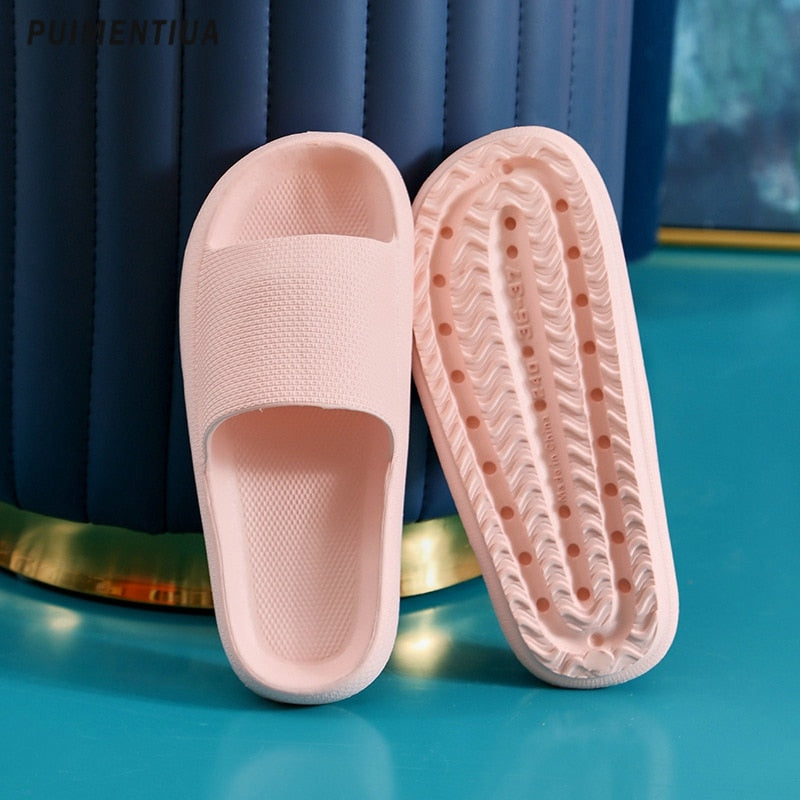 Women Slippers Beach Slides Cartoon Bear Flip Flops Men's Thick Sole Indoor Bathroom Anti-Slip Shoes Summer Couple Sandals