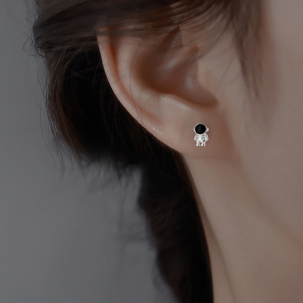Fashion Astronaut Star Moon Stud Earrings Women Silver Color Zircon Asymmetric Lovely Mini Ear Pierced Studs Party Jewelry Gifts