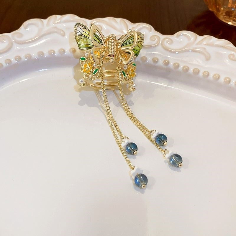 New Female Butterfly Pearl Tassel Hair Claw Rhinestone Clip Korean Simple Shark Ponytail Crab Clip Girls Hair Accessories