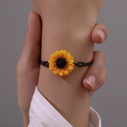 Korean Style Cute Small Daisy Flower Stud Earrings For Women Girls Sweet Statement Asymmetrical Earring Party Jewelry Gifts