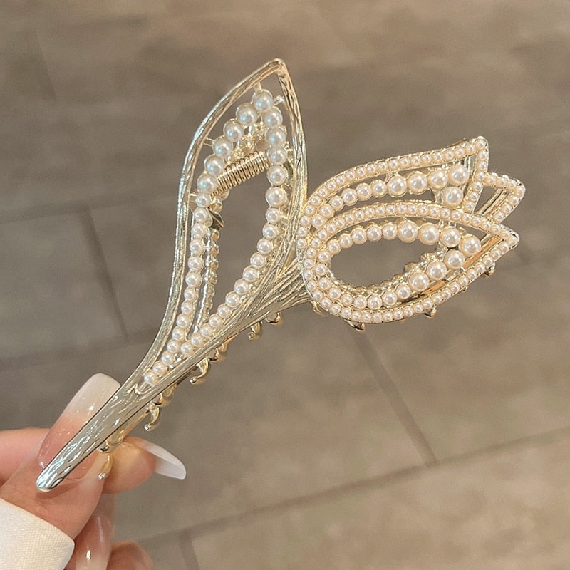 New Korean Vintage Flowers Large Metal Hair Claw Clip Ponytail Women Butterfly Shark Alloy Hair Claw Barrette Hair Accessories