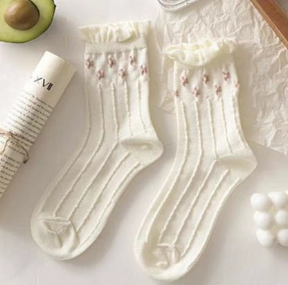 Simple White Socks Versatile Lovely Bowknot Small Flowers Women's Medium Tube Socks kawaii Harajuku jk Lolita Girls Cotton Socks