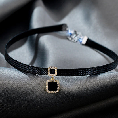Glitter Zircon Geometric Pendant Choker Black Leather Short Necklace for Women Temperament Aesthetic Jewelry Accessories