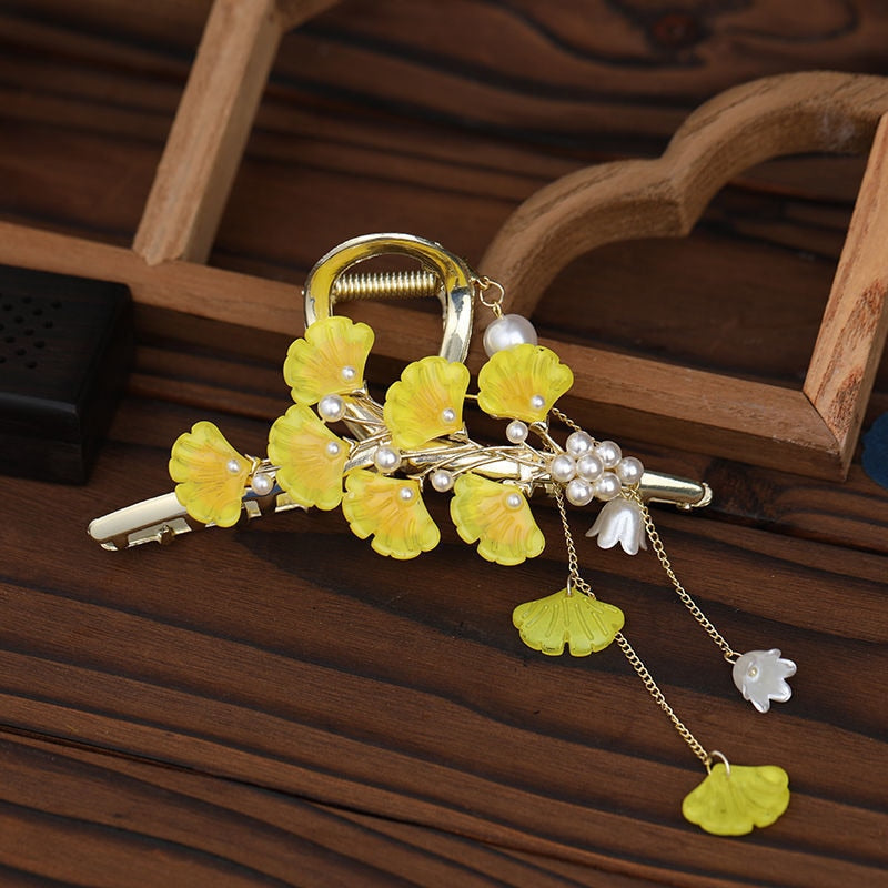 New Classical Orchid Pearl Tassel Grab Clip Ladies Ponytail Clip Flower Shark Clip Girl Elegant Headwear Accessories