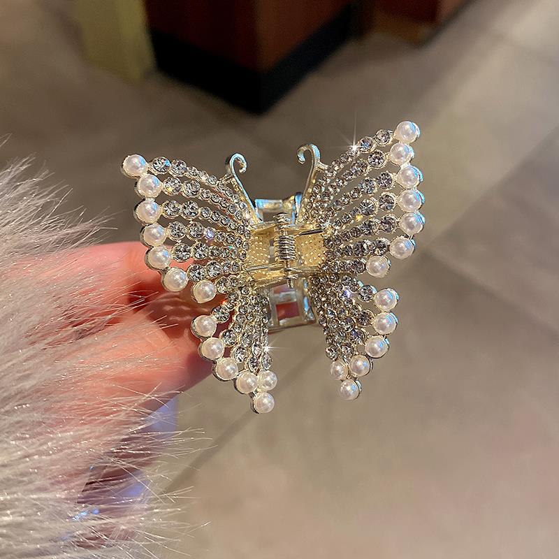 New Female Butterfly Pearl Tassel Hair Claw Rhinestone Clip Korean Simple Shark Ponytail Crab Clip Girls Hair Accessories