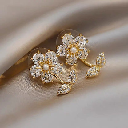 New Cute Daisy Flower Pendant Hoop Earrings For Women Trending Korean Sweet Circle Earrings Girl Wedding Party Jewelry Gift
