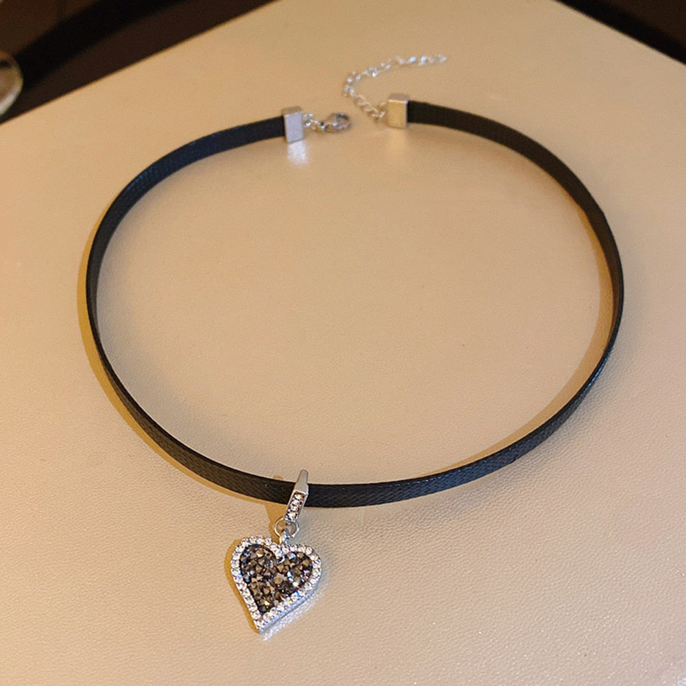 Glitter Zircon Geometric Pendant Choker Black Leather Short Necklace for Women Temperament Aesthetic Jewelry Accessories