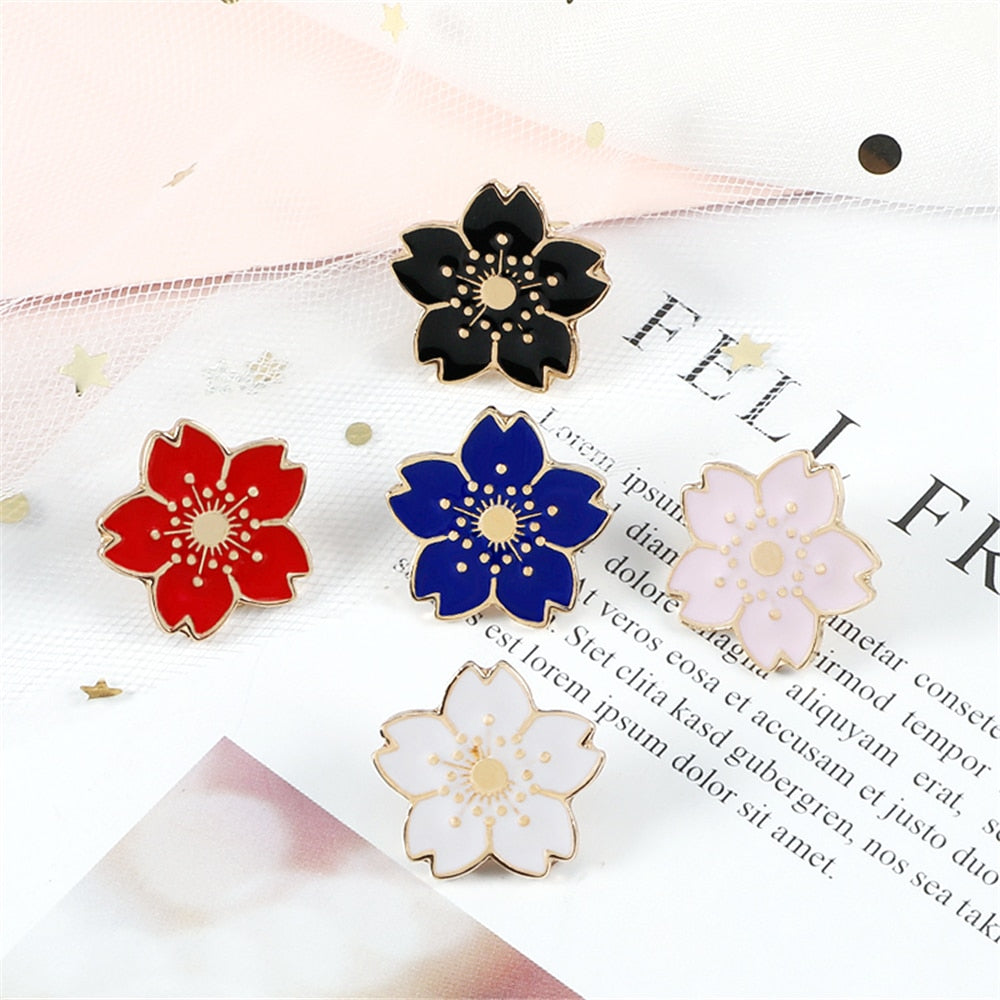 Cute Flowers Series Brooch for Girls Women Beautiful Rose Daisy Badge Fashion Backpack Enamel Pins Jewelry Valentine's Day Gifts