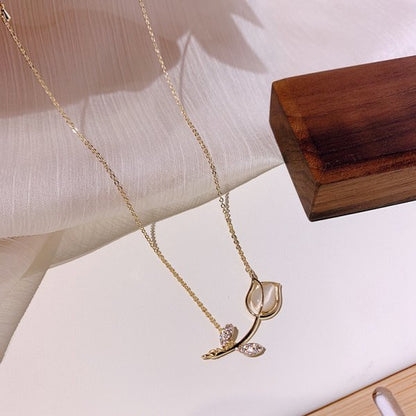 Exquisite Cherry Blossoms Flower Necklace For Women Crystal Zircon Rose Heart Butterfly Clavicle Chain Wedding Romantic Jewelry
