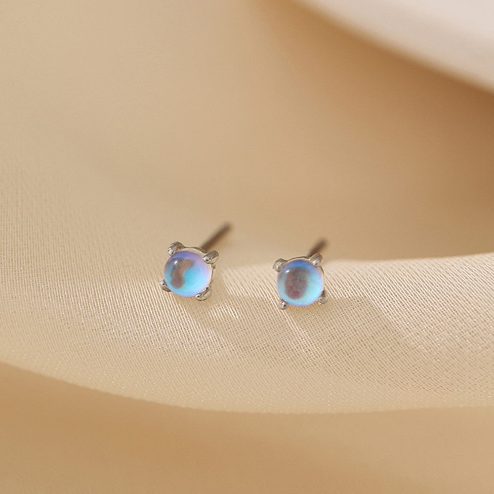 Fashion Astronaut Star Moon Stud Earrings Women Silver Color Zircon Asymmetric Lovely Mini Ear Pierced Studs Party Jewelry Gifts