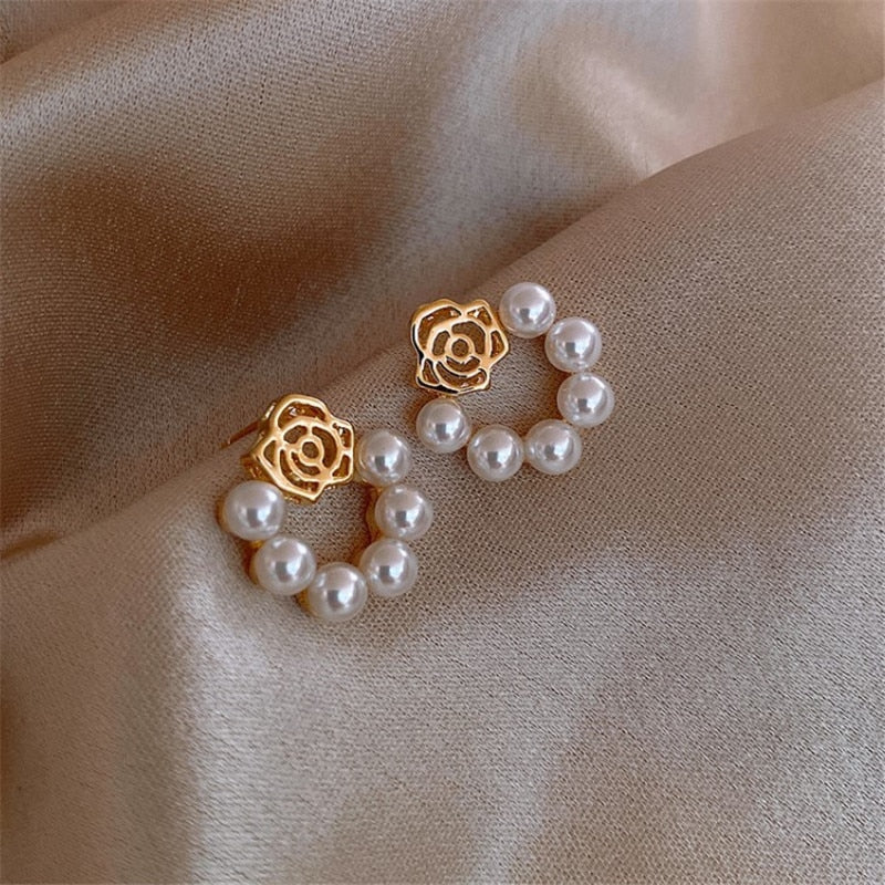 New Pearl Rhinestone Bear Love Earrings Female Exquisite Small Earrings Korea Simple Cute Earrings Female Party Jewelry