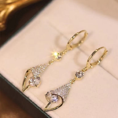 New Three-dimensional Full Rhinestone Golden Earrings Women's Luxury Personality Fashion Earrings Wedding Jewelry Birthday Gifts