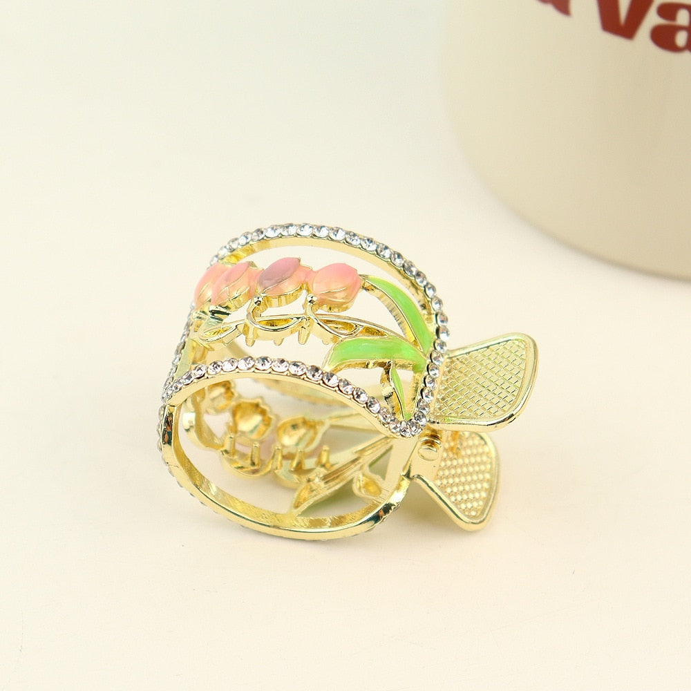 New Korean Vintage Flowers Large Metal Hair Claw Clip Ponytail Women Butterfly Shark Alloy Hair Claw Barrette Hair Accessories