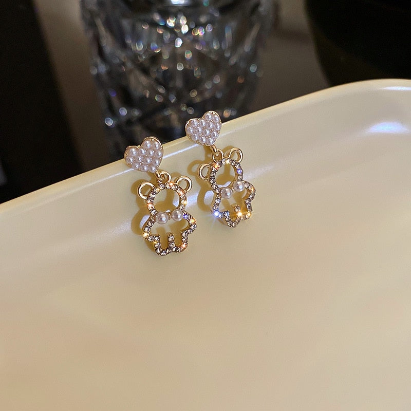 New Pearl Rhinestone Bear Love Earrings Female Exquisite Small Earrings Korea Simple Cute Earrings Female Party Jewelry