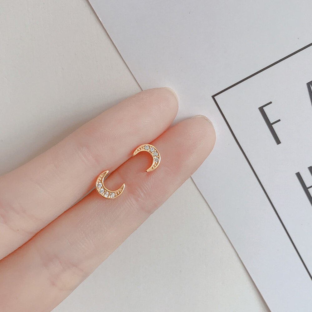 Fashion Astronaut Star Moon Stud Earrings Women Silver Color Zircon Asymmetric Lovely Mini Ear Pierced Studs Party Jewelry Gifts