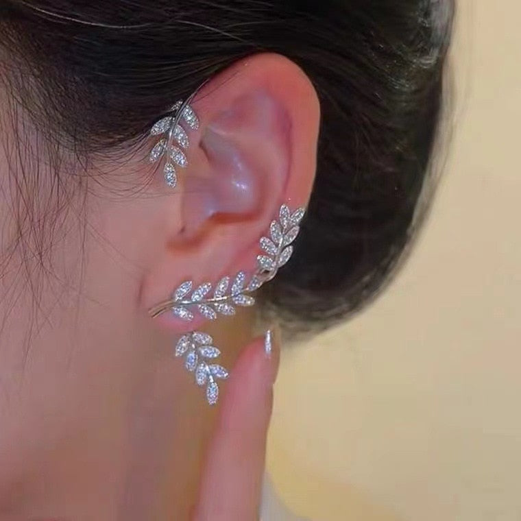 1 Pc Chic Elf Ear Cuff Maple Leaf Hollowed Zircon Leaf Cosplay Fairy Earring Clips for Women Girls Wedding Ear Cuff Jewelry