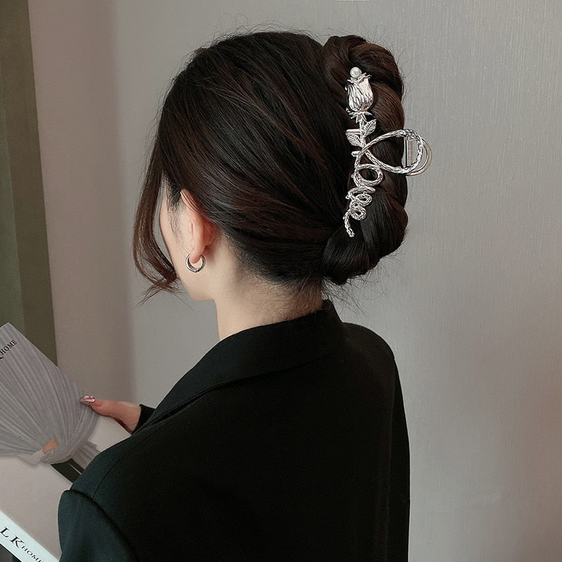 New Korean Vintage Flowers Large Metal Hair Claw Clip Ponytail Women Butterfly Shark Alloy Hair Claw Barrette Hair Accessories