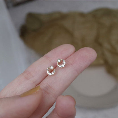 Fashion Astronaut Star Moon Stud Earrings Women Silver Color Zircon Asymmetric Lovely Mini Ear Pierced Studs Party Jewelry Gifts