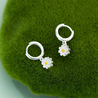 New Cute Daisy Flower Pendant Hoop Earrings For Women Trending Korean Sweet Circle Earrings Girl Wedding Party Jewelry Gift
