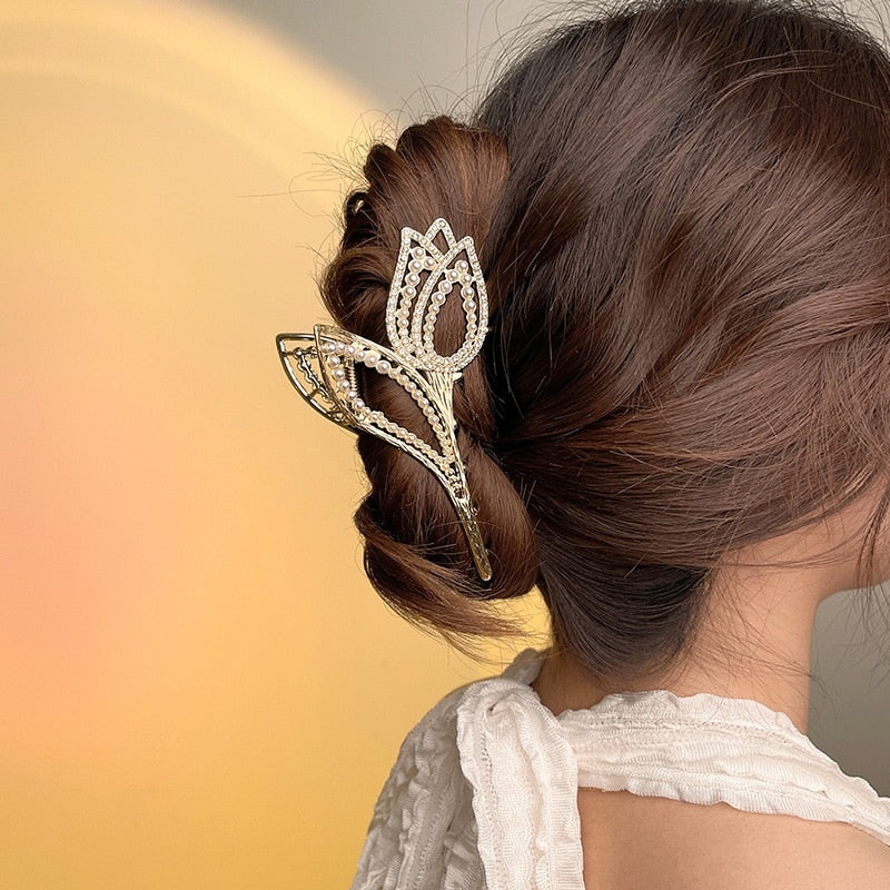 New Korean Vintage Flowers Large Metal Hair Claw Clip Ponytail Women Butterfly Shark Alloy Hair Claw Barrette Hair Accessories