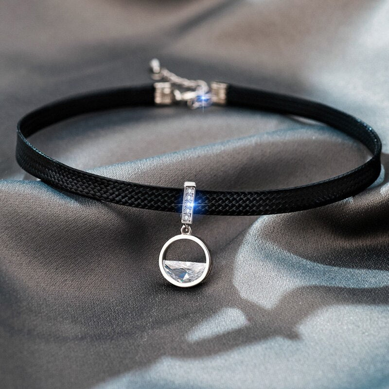 Glitter Zircon Geometric Pendant Choker Black Leather Short Necklace for Women Temperament Aesthetic Jewelry Accessories