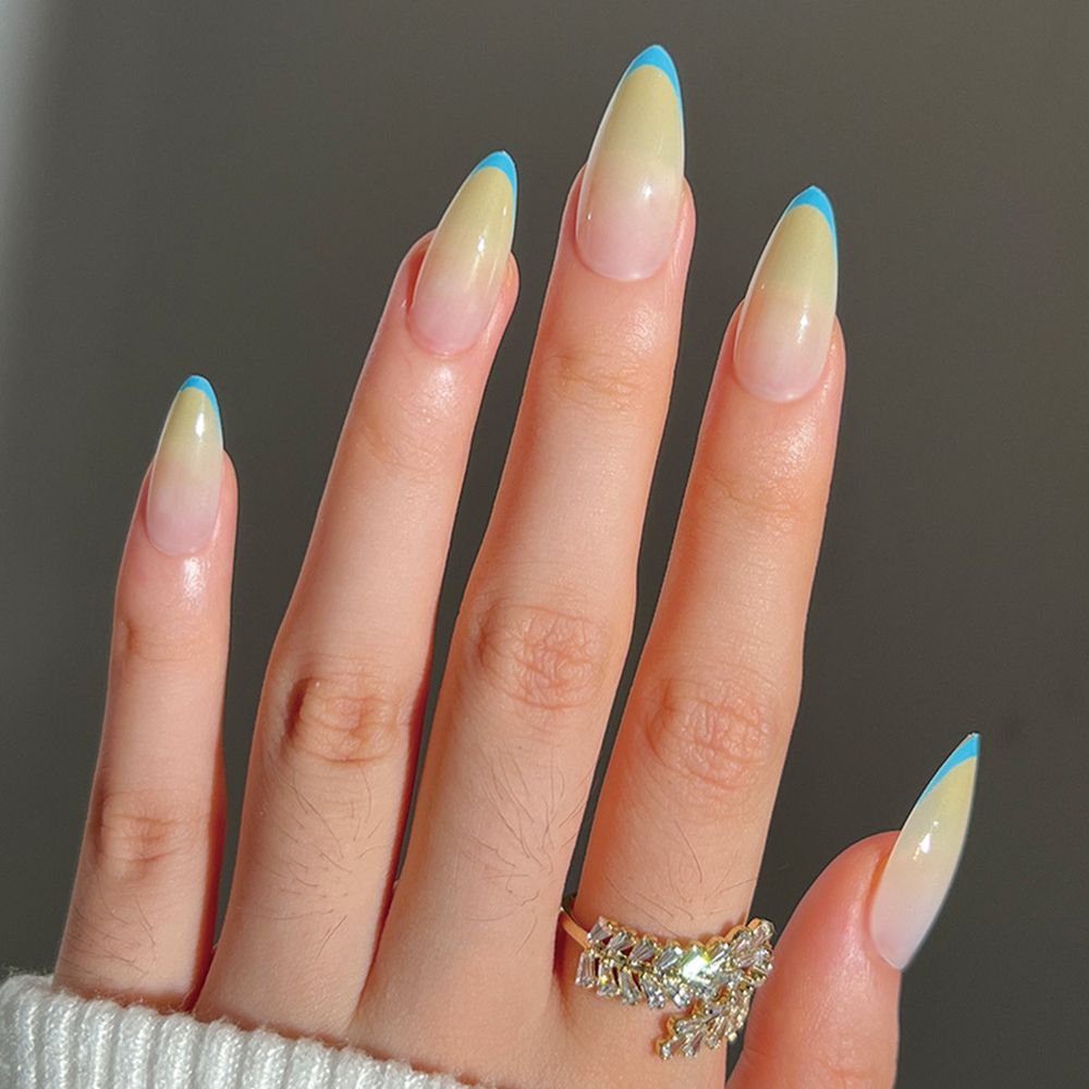 24Pcs Almond Fake Nail Gradient Simple French False Nails Daisy Flower Design Manicure Nails Detachable Full Cover Press On Nail