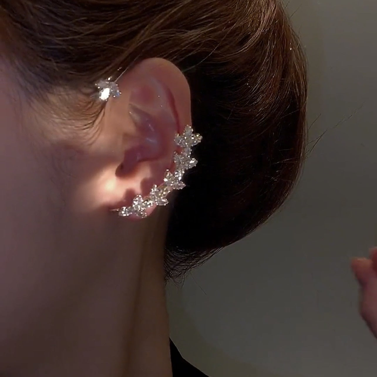 Korean Elf Butterfly Ear Cuff Without Piercing Clip Earrings for Women Elegant Sparkling Zircon Crystal Ear Clip Wedding Jewelry