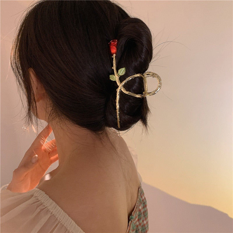 New Korean Vintage Flowers Large Metal Hair Claw Clip Ponytail Women Butterfly Shark Alloy Hair Claw Barrette Hair Accessories