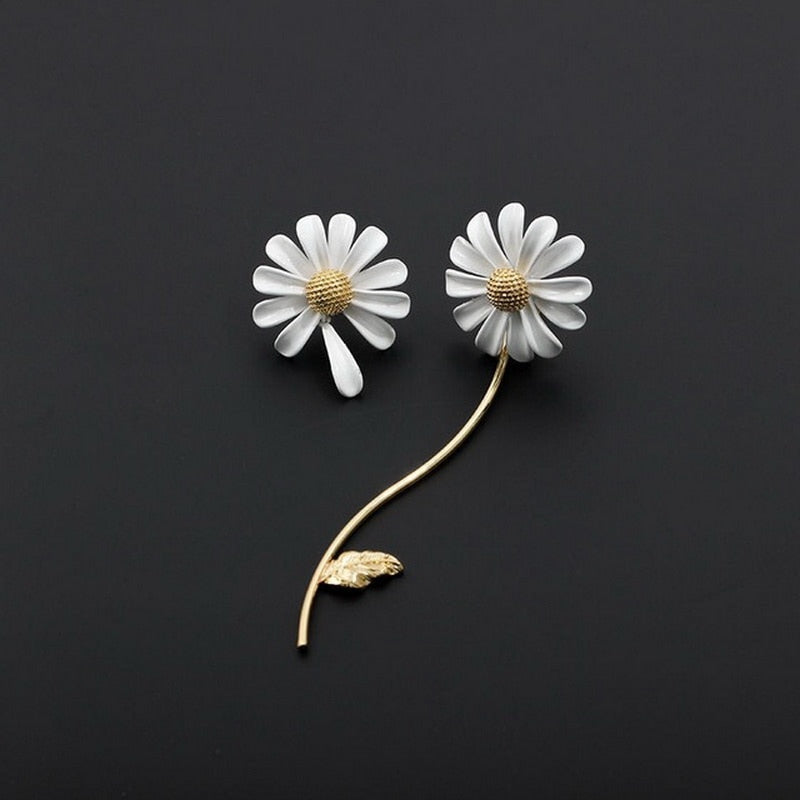 New Cute Daisy Flower Pendant Hoop Earrings For Women Trending Korean Sweet Circle Earrings Girl Wedding Party Jewelry Gift