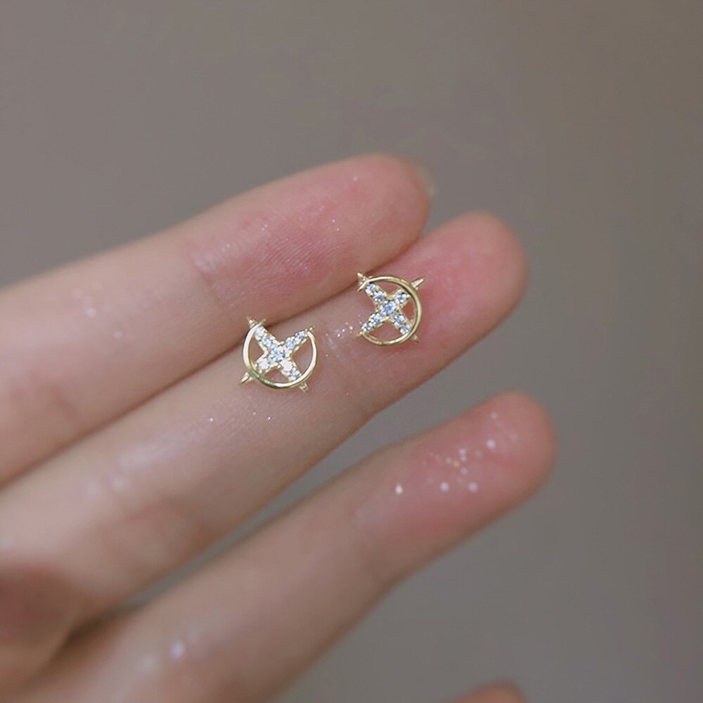 Fashion Astronaut Star Moon Stud Earrings Women Silver Color Zircon Asymmetric Lovely Mini Ear Pierced Studs Party Jewelry Gifts
